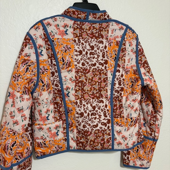 Quilted Jacket - Picture 4 of 7